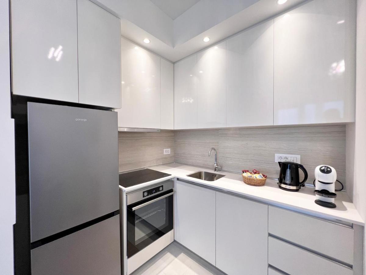 Waterfront Luxury Suites Belgrád Kültér fotó