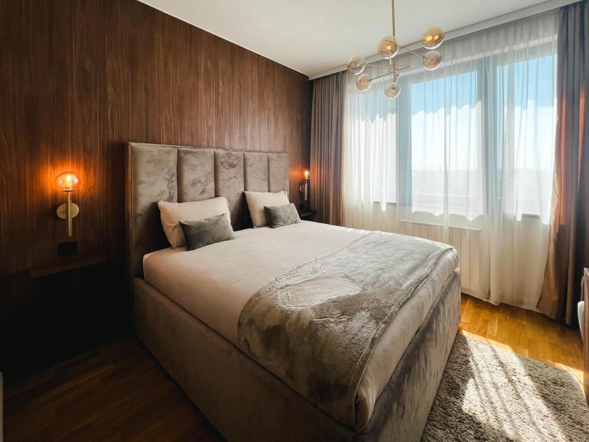 Waterfront Luxury Suites Belgrád Kültér fotó