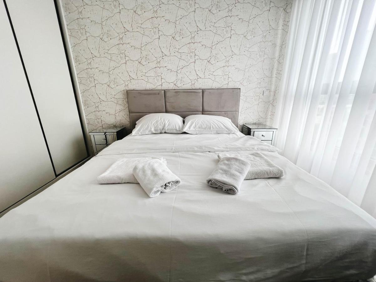Waterfront Luxury Suites Belgrád Kültér fotó